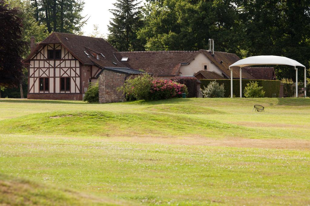 Le Pavillon De Gouffern Hotell Silli-en-Gouffern Eksteriør bilde