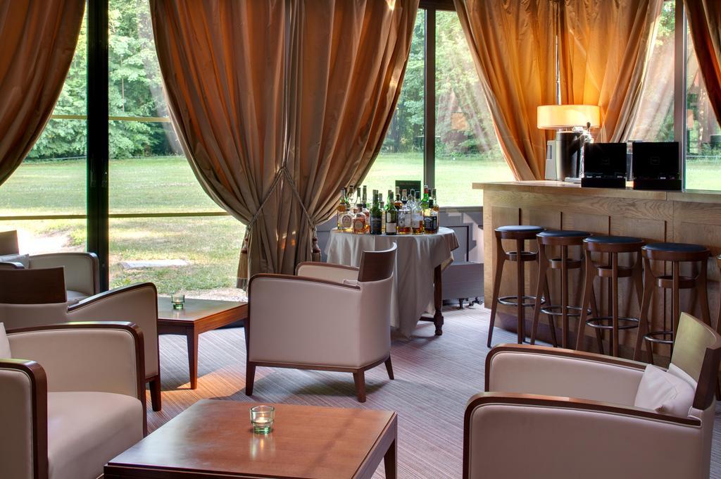 Le Pavillon De Gouffern Hotell Silli-en-Gouffern Eksteriør bilde